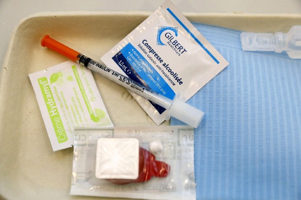 法国首个合法“吸毒室”揭牌 专人监督降低感染风险