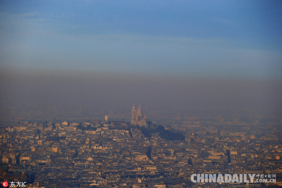 应对近10年来最严重雾霾 巴黎实行公交免费措施