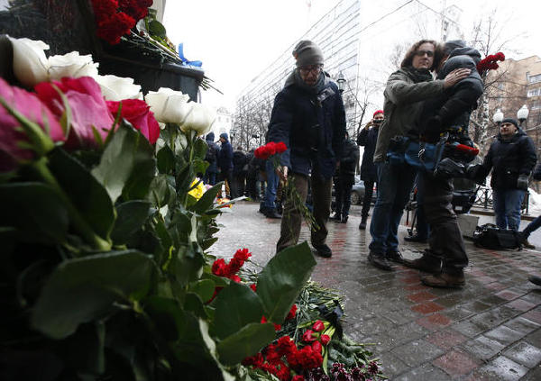 俄军机坠海：发现11具遇难者遗体 不排除恐袭可能