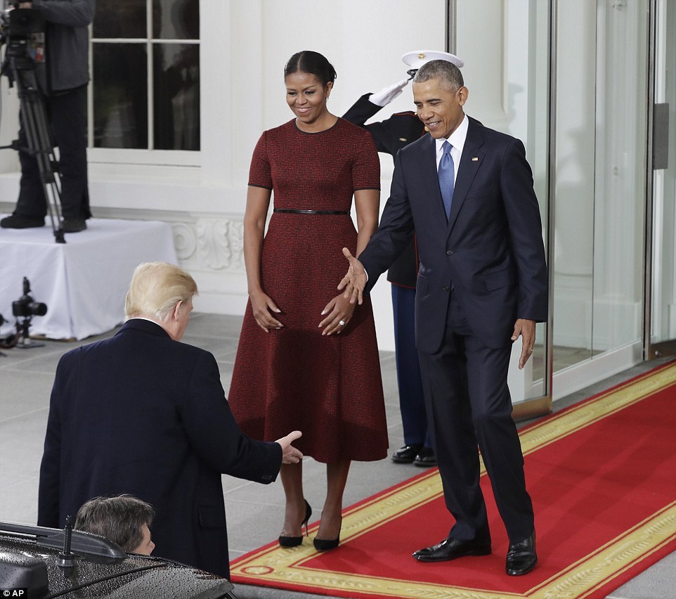 奥巴马在白宫迎接特朗普：候任总统 祝贺你！