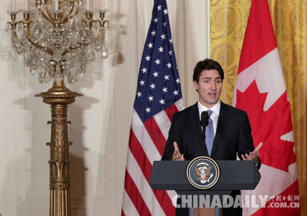 难民涌向美加边境寻求庇护 加拿大总理：不会限制入境
