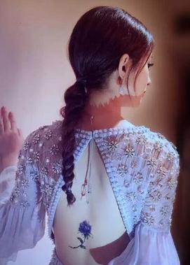 继胡歌之后，赵丽颖为什么也突然宣布暂别娱乐圈？原因令人钦佩