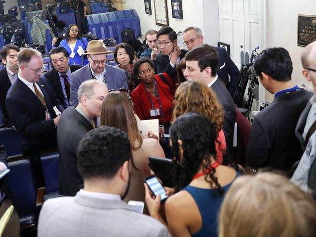 不给面！特朗普拒赴白宫“记者宴”