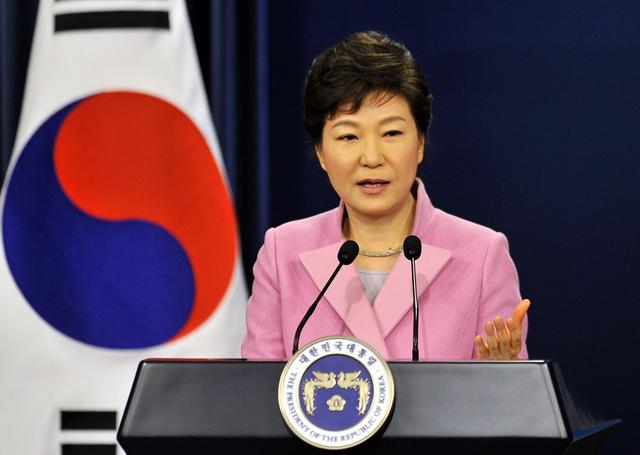 韩国特检组认定：朴槿惠与崔顺实合谋受贿