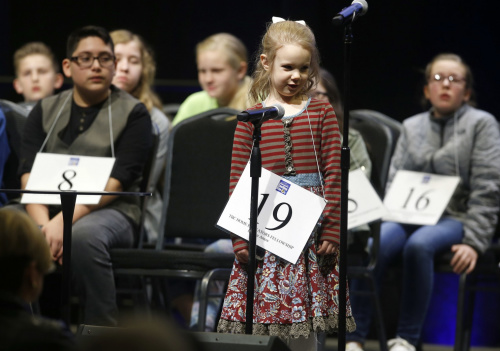 美国5岁小女孩拿下拼字比赛冠军 刷新年龄纪录