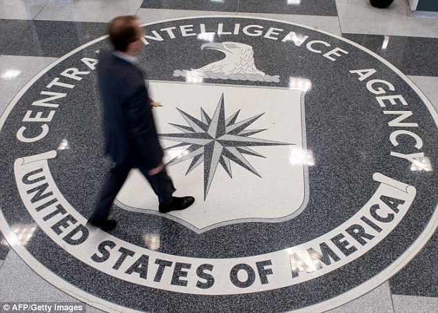 CIA摊上大事了！“维基解密”宣称99%文件未公布 美政府紧急搜捕泄密者