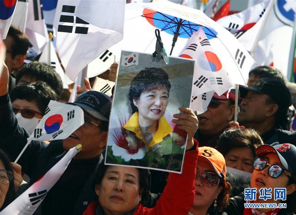 总统弹劾案落停 韩国总理吁民众冷静接受判决