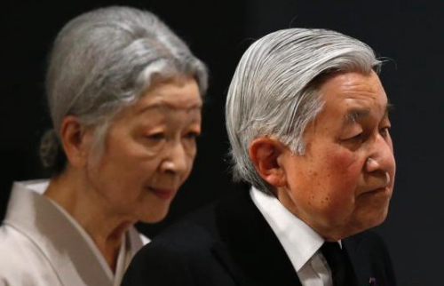 日本众参院正副议长提交天皇退位草案 支持特例法