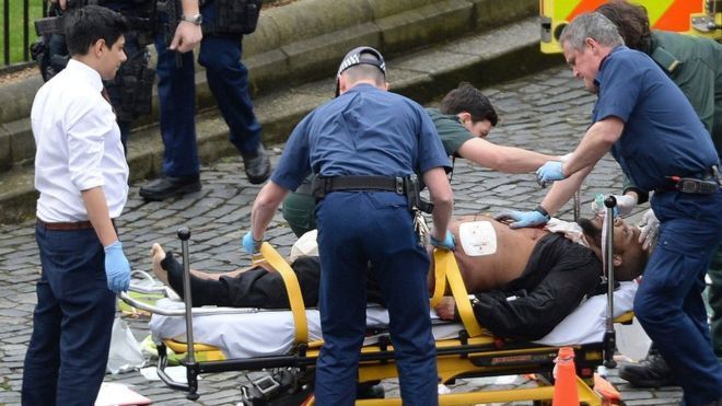 伦敦恐袭凶手身份确认：52岁极端分子 前科累累