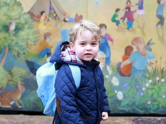 英国乔治小王子将满4岁 会去哪儿上学？