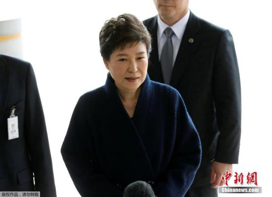 韩前总统朴槿惠到庭接受法院拘捕令审查