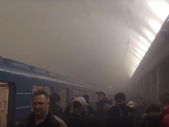 俄罗斯圣彼得堡地铁发生2次爆炸 至少10人死亡50人受伤