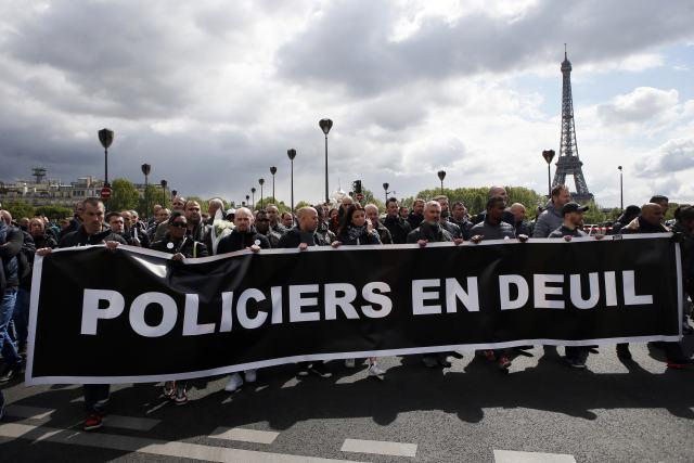 借大选示威 法国警察抱怨工作太累太危险