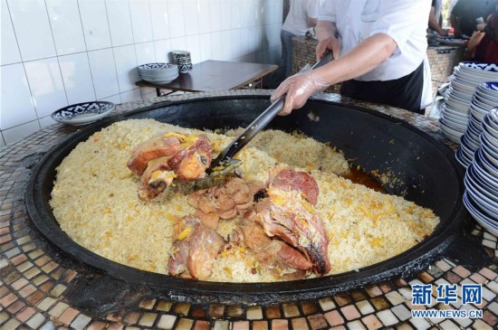 乌兹别克斯坦传统美食——抓饭