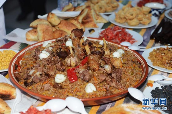乌兹别克斯坦传统美食——抓饭