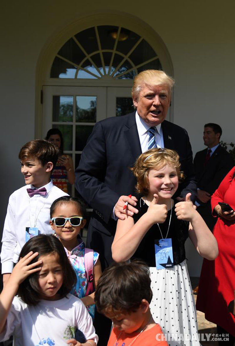 白宫举办“带孩子上班日”活动 场面和谐有趣