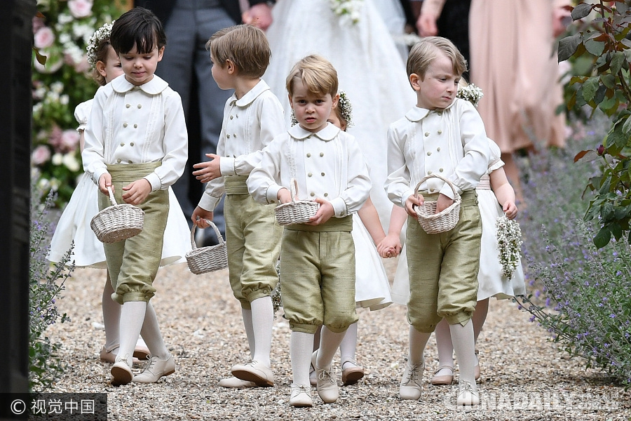 英国凯特王妃妹妹举行盛大婚礼 小王子兄妹当花童很抢镜