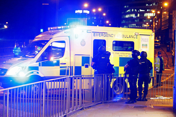 目击者讲述曼彻斯特体育场爆炸惨状：一场无处不在的屠杀