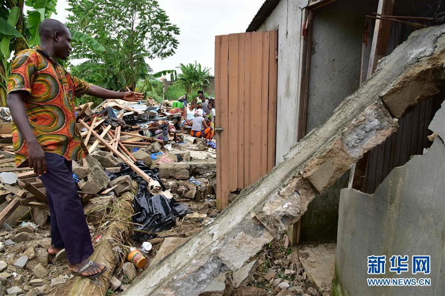 科特迪瓦南部强降雨引发洪灾致8人死亡（组图）