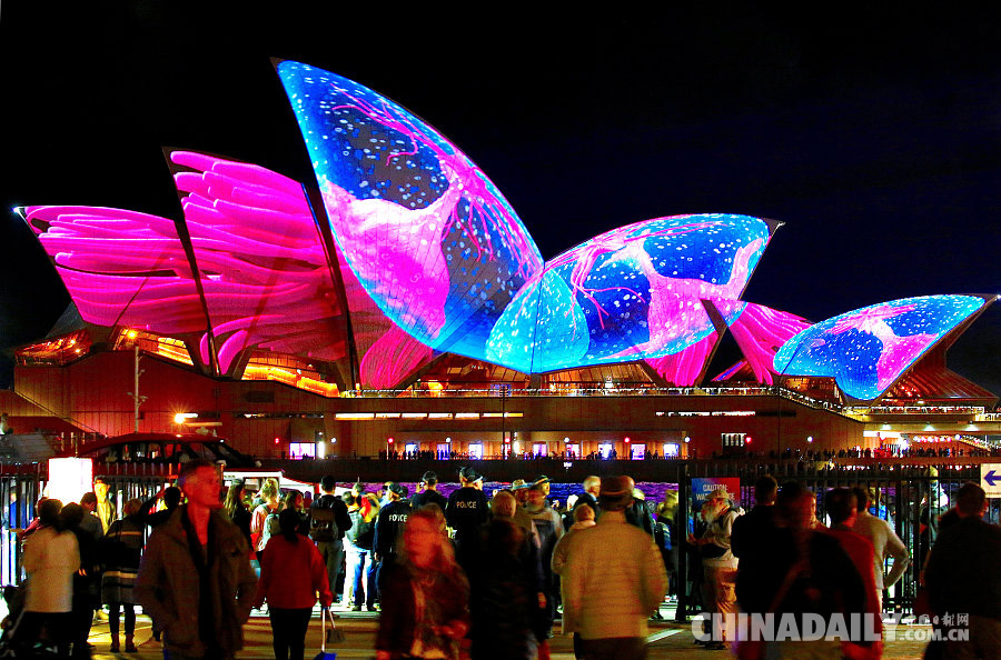 悉尼灯光音乐节开幕 南半球的冬季炫彩靓丽