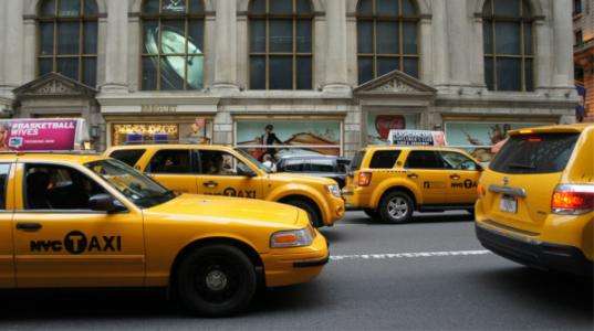 美国纽约市“出租车大王”因欠税数百万美元被起诉