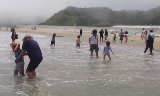 日本重开福岛海滩 民众:不敢游泳 仍觉得恶心