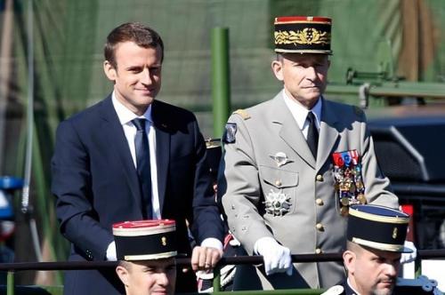 法国国防参谋长辞职 曾反对削减国防开支