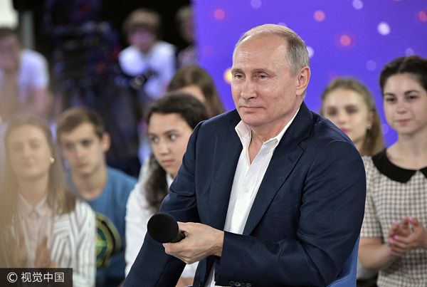 普京称尚未决定是否参加2018年总统选举
