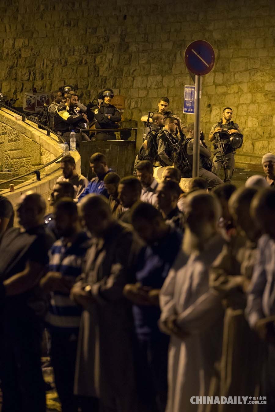 以色列决定用智能安检系统替代圣殿山入口处金属探测门