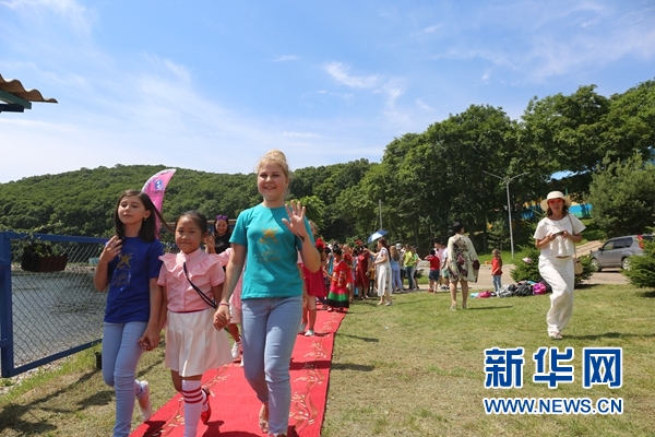 中俄儿童夏令营在俄远东城市开幕