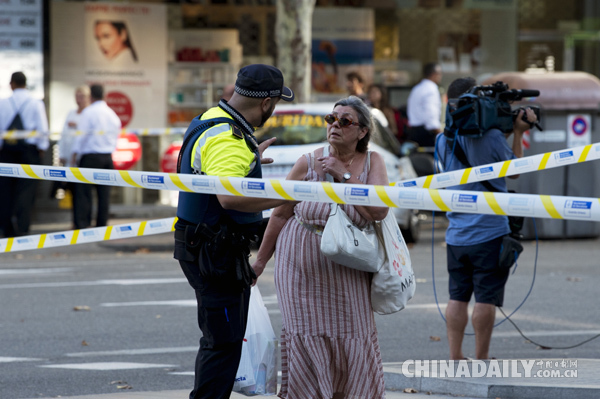 巴塞罗那恐袭事件致使100余人伤亡 2名嫌犯被捕
