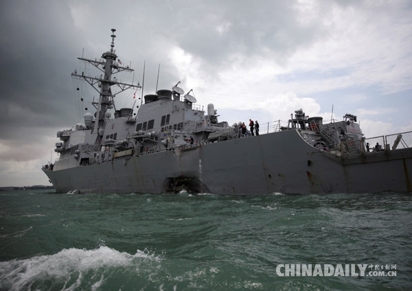 美国海军舰队接连与其他船只相撞 国防部下令暂停行动全面审查