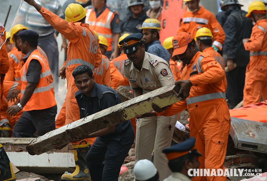 印度孟买大楼倒塌已致9死16伤 仍有20人被埋