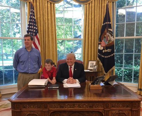 11岁少年为白宫修剪草坪 获特朗普称赞“美国未来的希望”