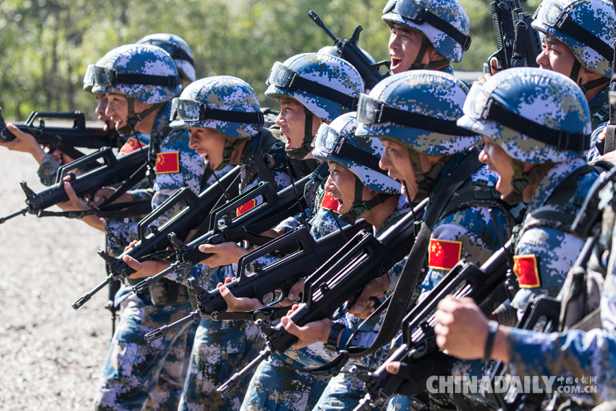 “海上联合—2017”：中俄海军陆战队举行联合反恐比赛