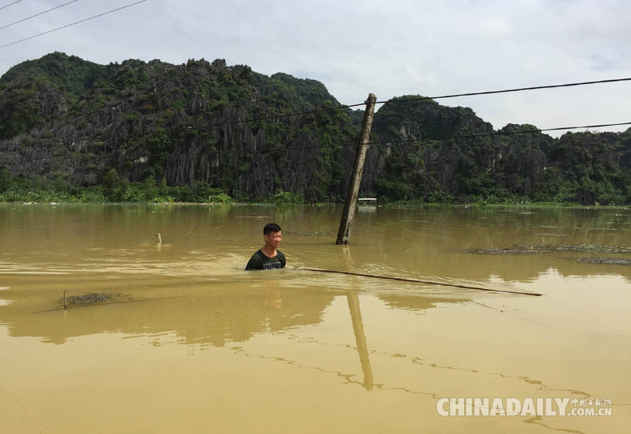越南暴雨和洪灾致37人死亡 40人失踪