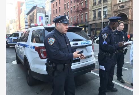 纽约曼哈顿发生卡车撞人恐袭事件 已致8人死亡