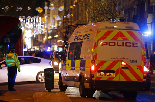 伦敦闹市枪击警报引慌乱致16伤 警方：警报不实已解除封锁
