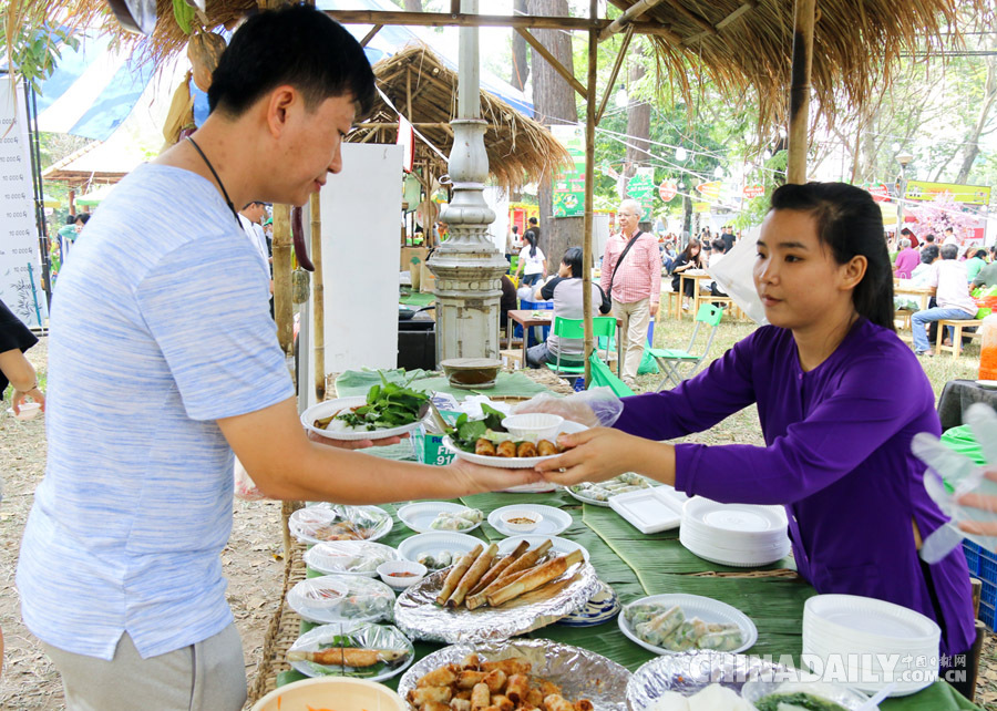 越南胡志明市举办国际美食节