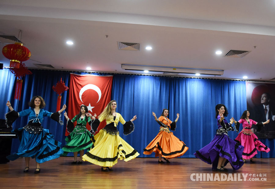 土耳其晔迪特派大学庆祝中国春节