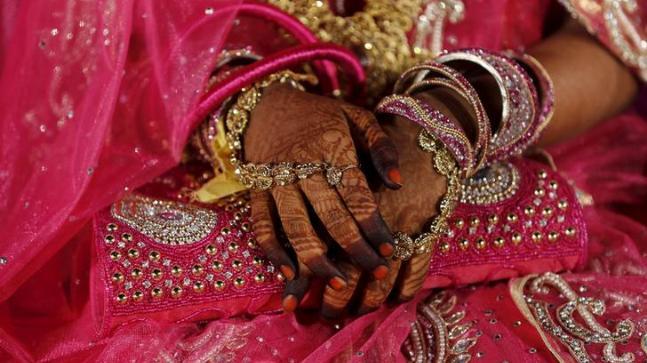 婚礼变葬礼 印度22岁女子结婚当天被父亲刺死酿悲剧