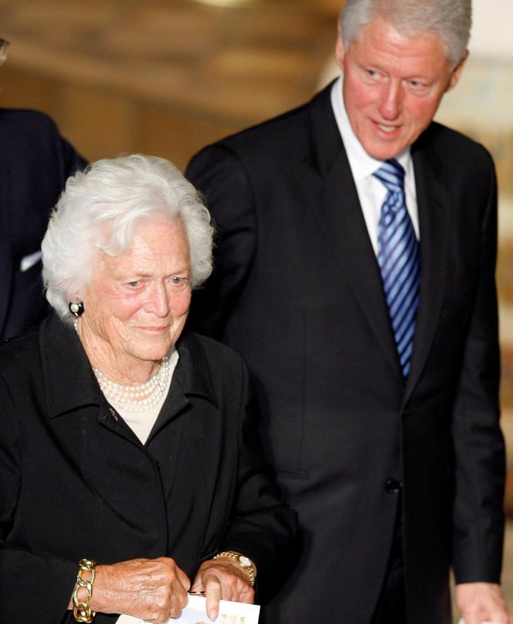 组图：美国前“第一夫人”芭芭拉·布什去世 享年92岁