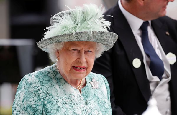 女王身体抱恙引关注 英国大臣首次演练：女王一旦逝世 全国哀悼10天