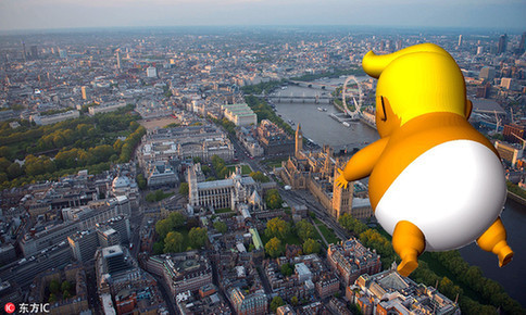 城会玩！伦敦人用“让宝宝飞”迎接特朗普访英，外加5万人要抗议游行