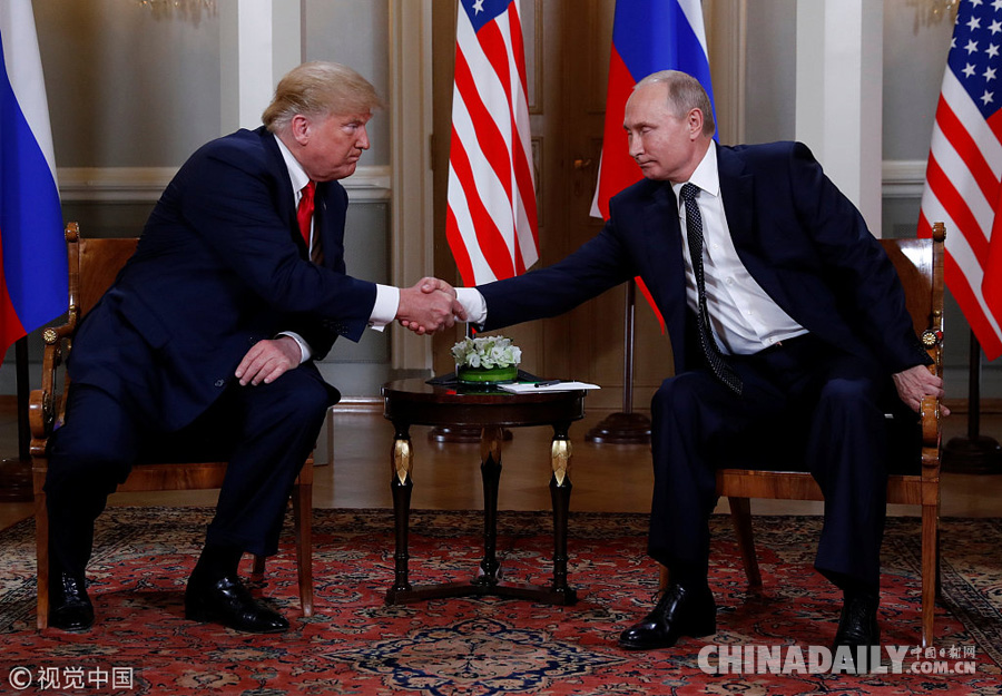 美国总统特朗普会晤俄罗斯总统普京