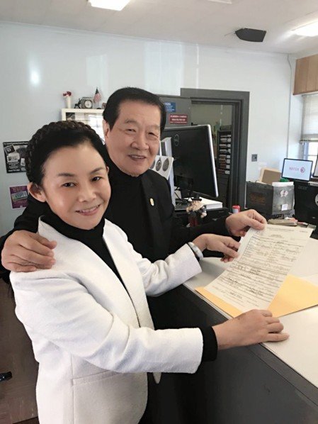 “华人神探”爱上扬州女企业家 80岁的李昌钰迎来第二春