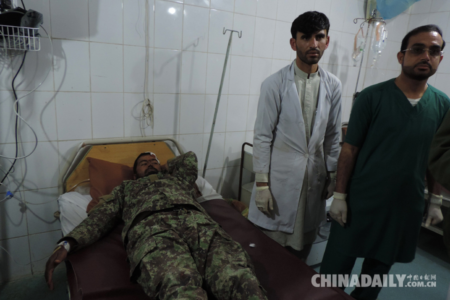 阿富汗东部一清真寺遭爆炸袭击 致12死33伤
