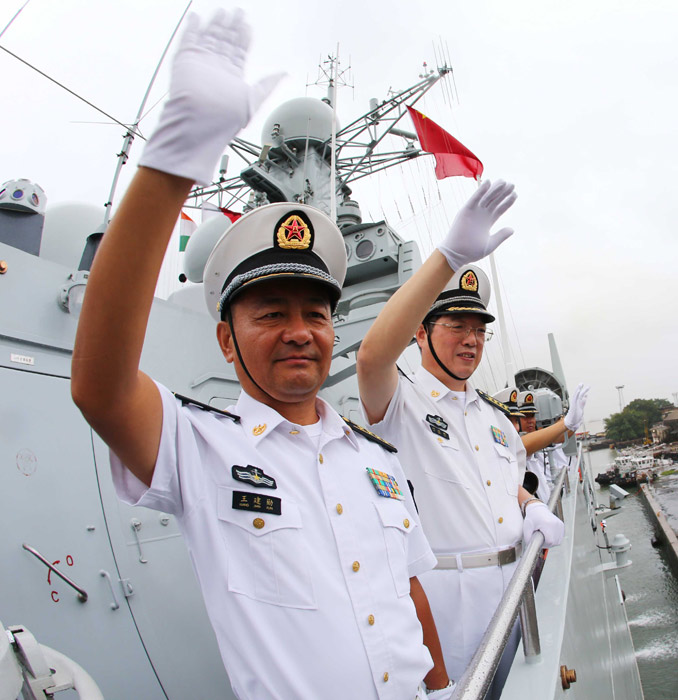 中国海军第二十批护航编队济南舰访问印度
