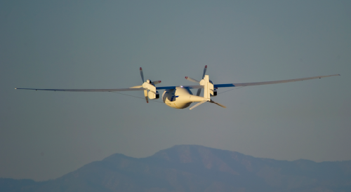 美“幻影眼”无人机完成首飞 由液氢驱动可连续飞4天