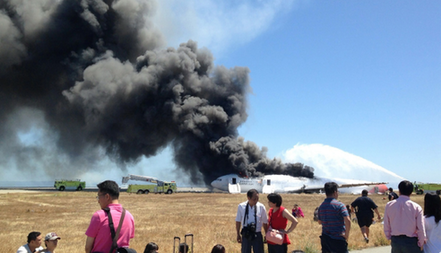 韩亚航空客机在旧金山坠毁